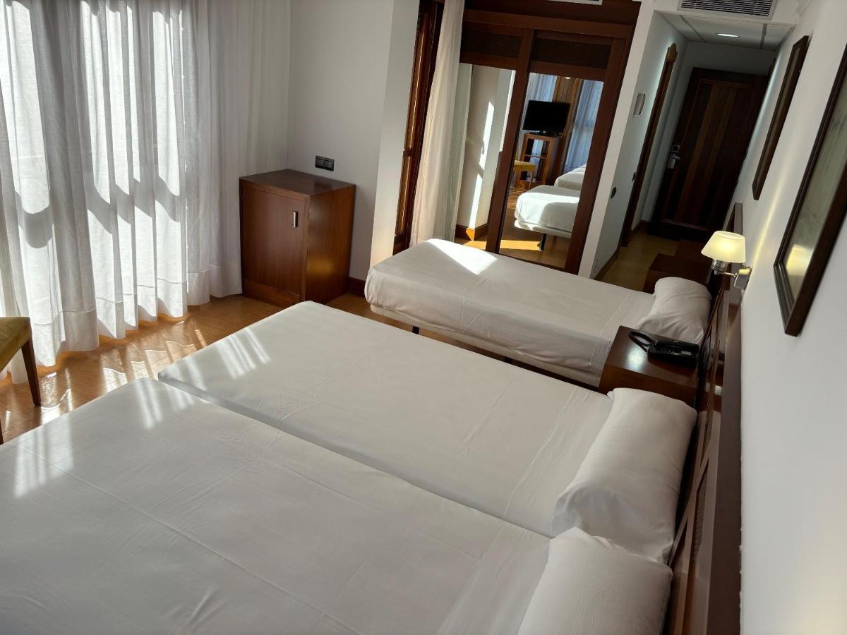 Gran Hotel Liber & Spa Playa Golf Noja Esterno foto