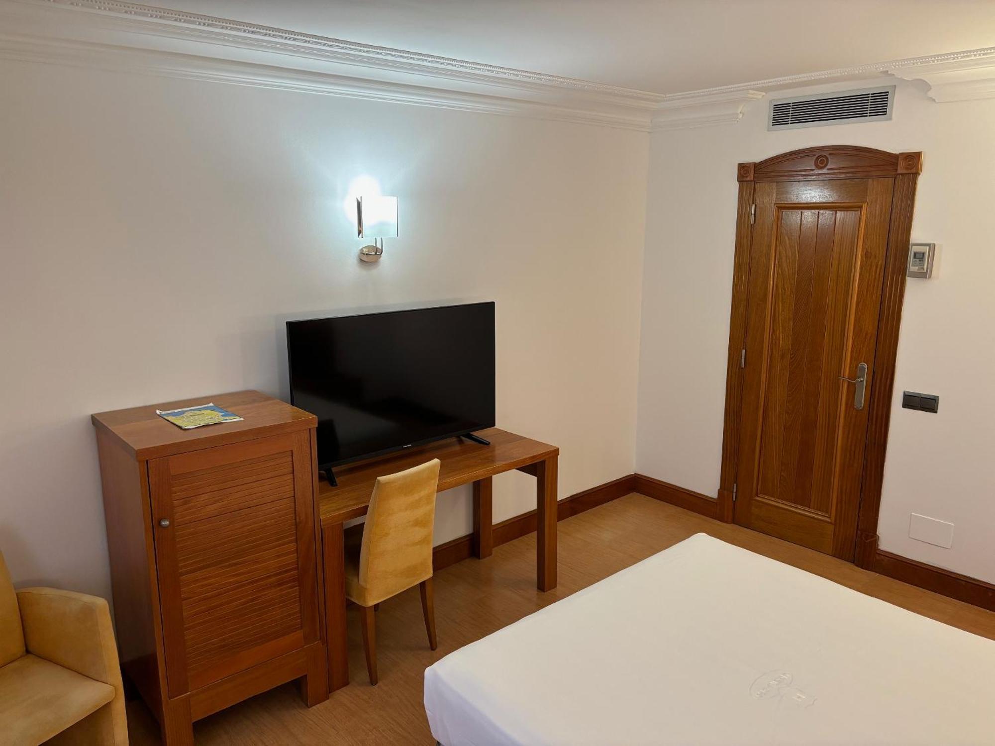 Gran Hotel Liber & Spa Playa Golf Noja Esterno foto