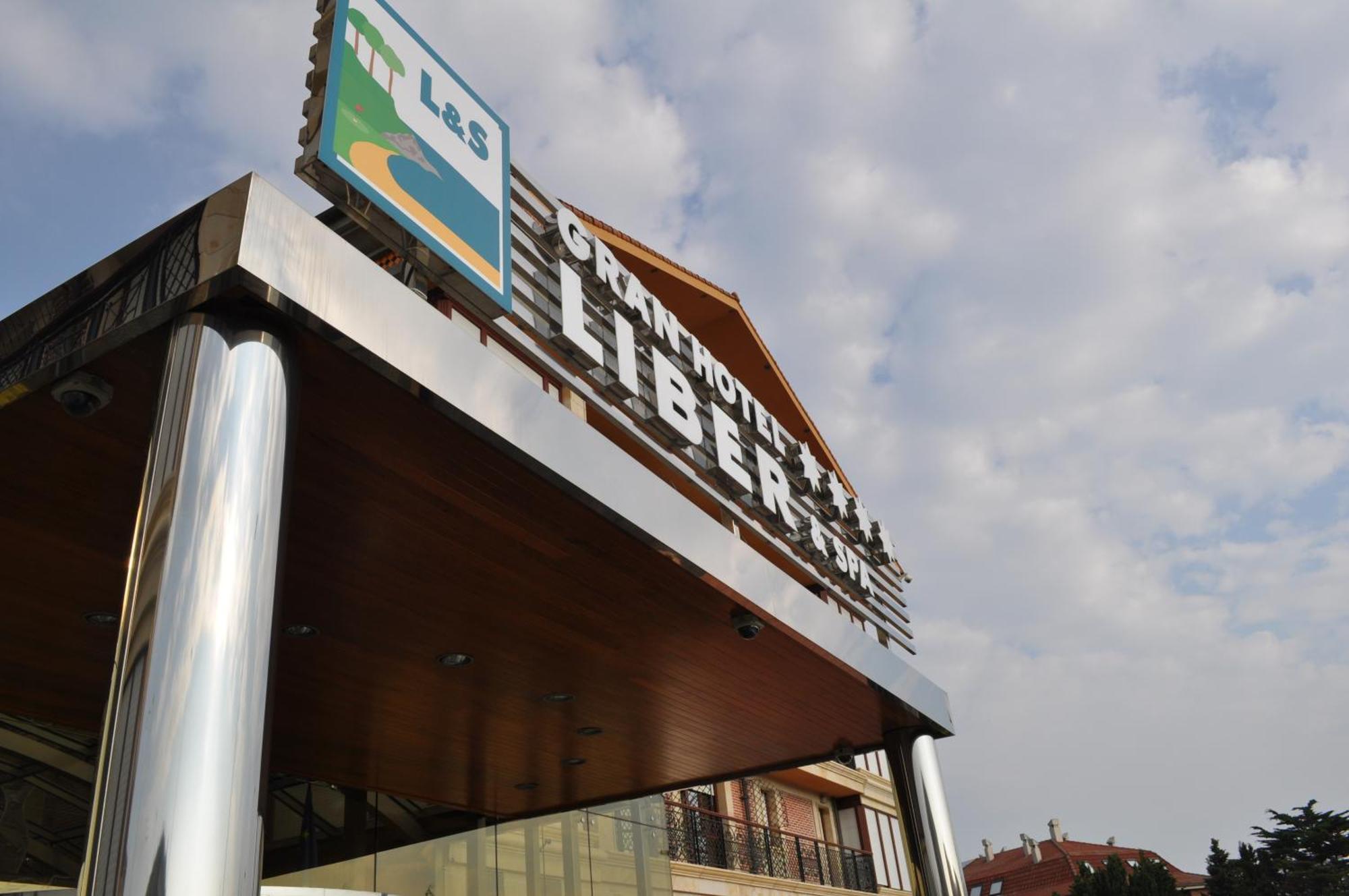 Gran Hotel Liber & Spa Playa Golf Noja Esterno foto